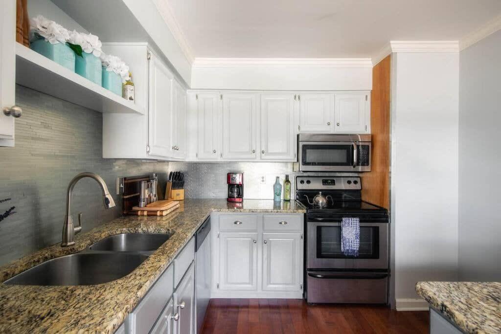 Walk To Broadway Charming Modern Historic Townhome Nashville Exterior foto